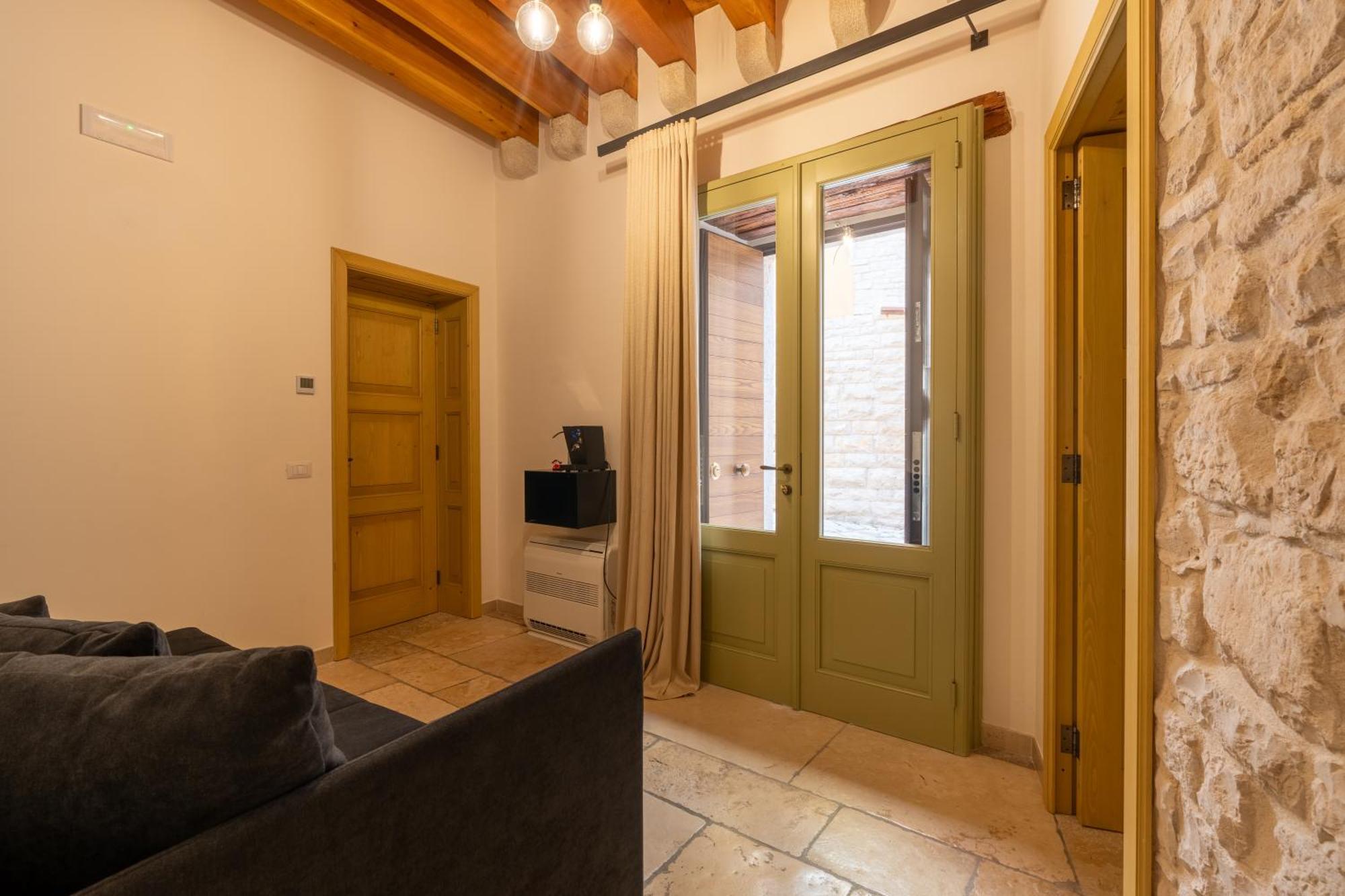 B&B Palazzo Vittoria Бишелье Экстерьер фото
